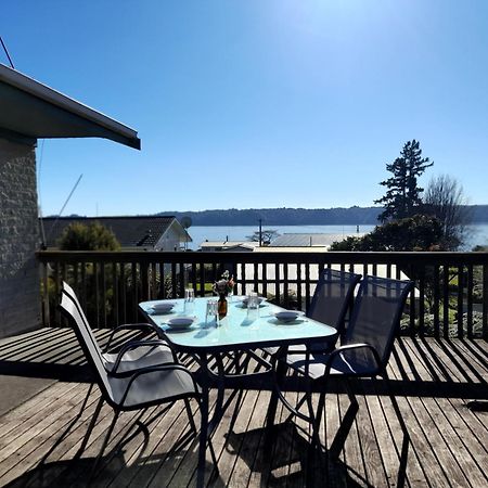 Lake Rotoiti Lakehouse Retreat โรโตรัว ภายนอก รูปภาพ