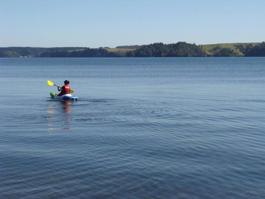 Lake Rotoiti Lakehouse Retreat โรโตรัว ภายนอก รูปภาพ