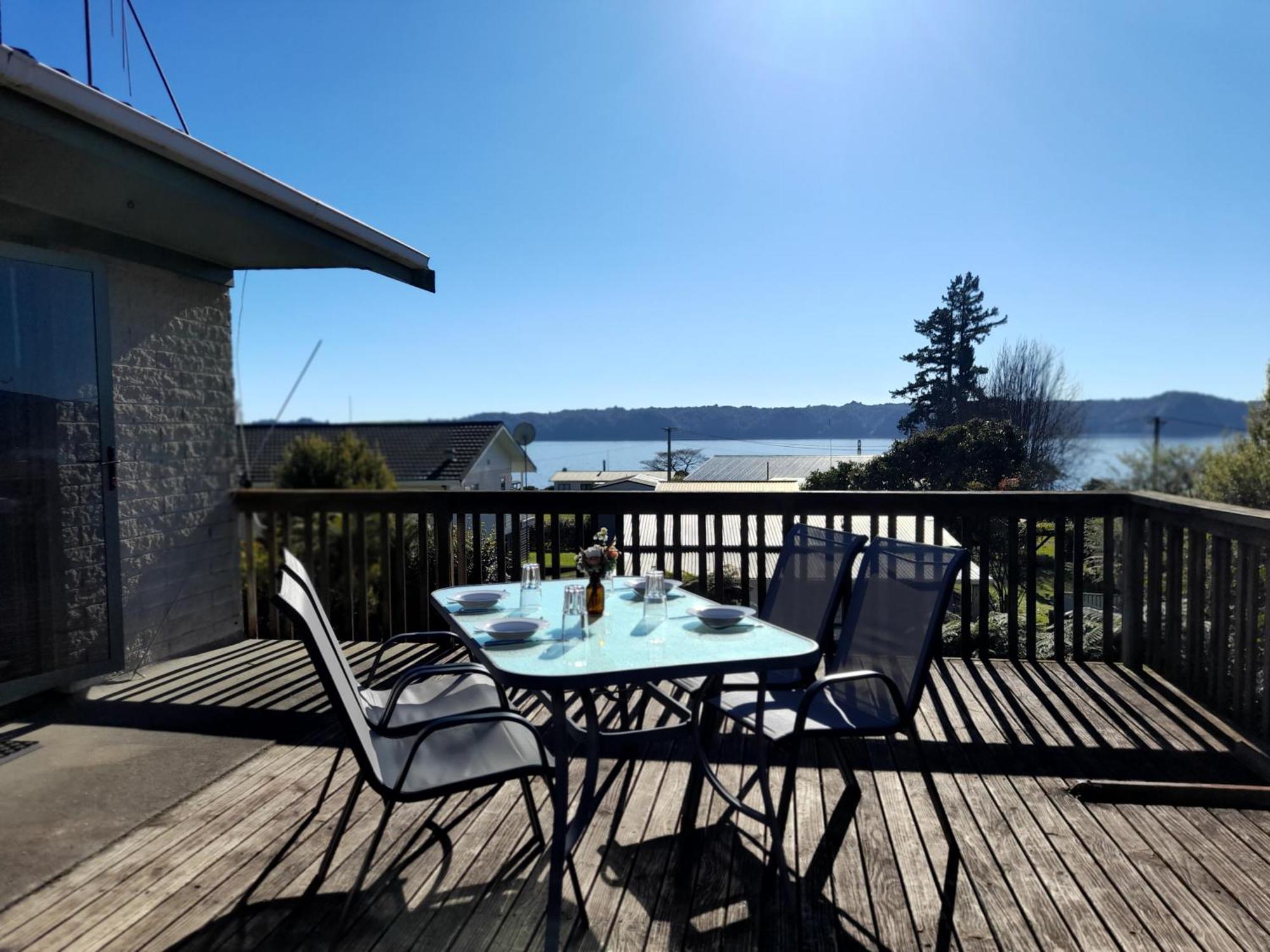 Lake Rotoiti Lakehouse Retreat โรโตรัว ภายนอก รูปภาพ